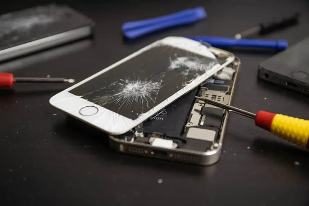 Quick iPhone Repair Services at Your Doorstep in Delhi